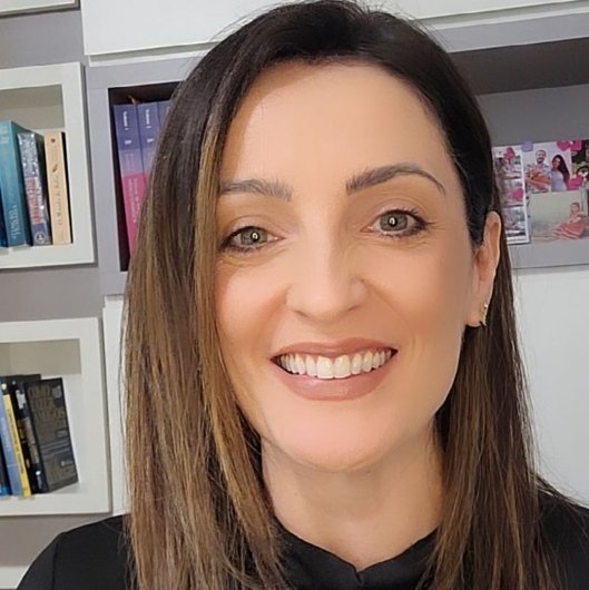 Alexandra Paz