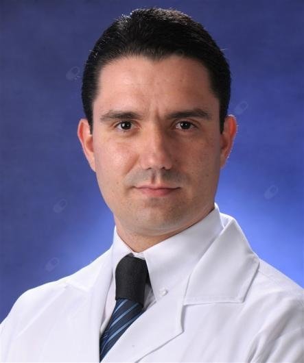 Dr. Leonardo Barbosa