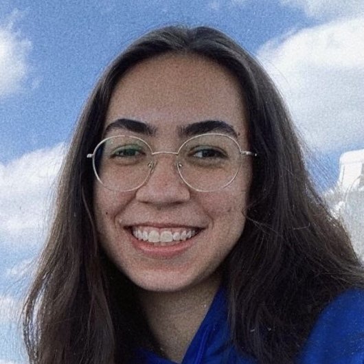 Taina Almeida