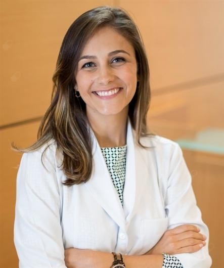 Dra. Fernanda Siqueira Viana