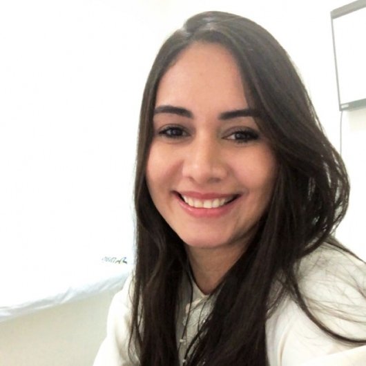 Dra. Ayany Holanda