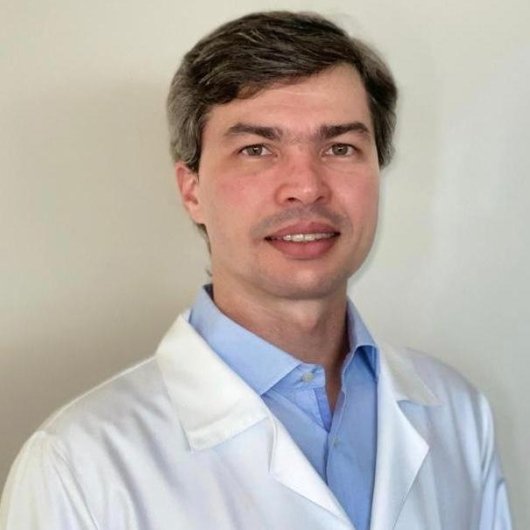 Dr. Eduardo Lima
