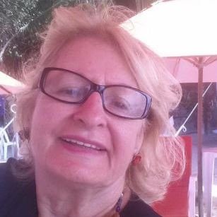 Dra. Maria Willions dos Santos Costa