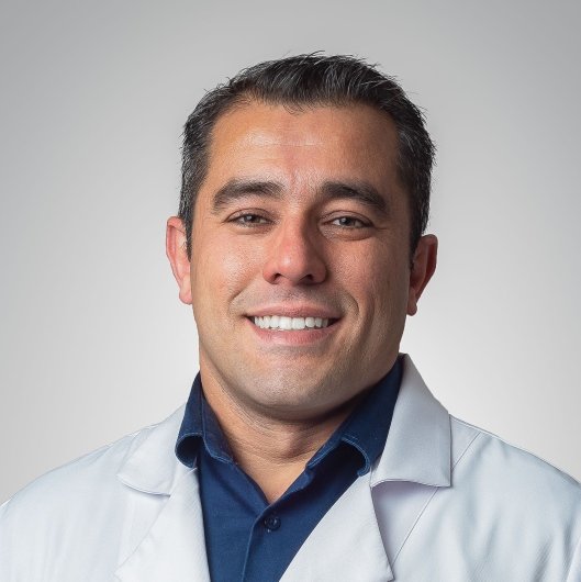 Dr. Rafael Gusmão