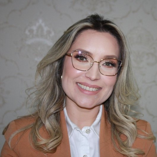 Helen Machado Hampf