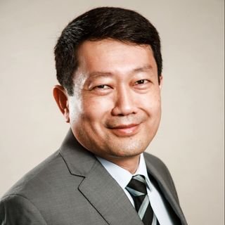 Dr. Eduardo Yuske Oku