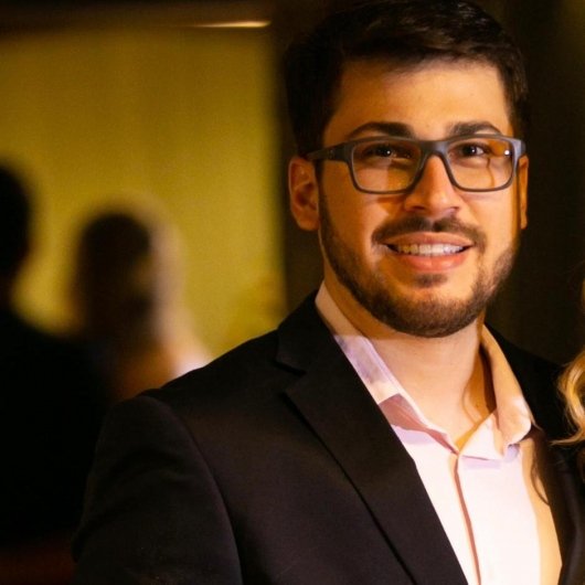 Dr. Aloísio Sales