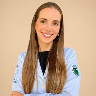 Dra. Thais Monteiro Peres