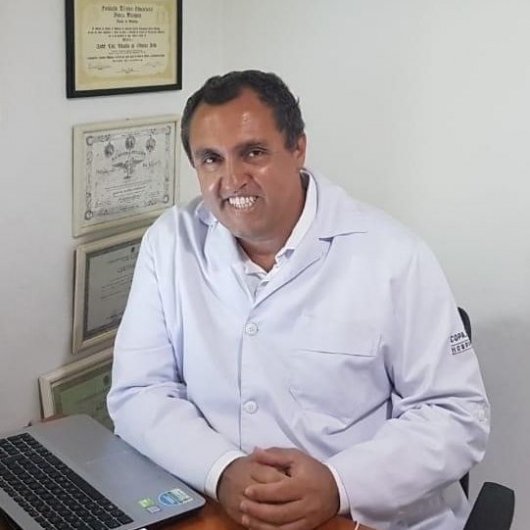 Dr. André Luiz Vilarino de Oliveira Bello