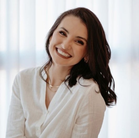 Paula Dalla Costa Siqueira