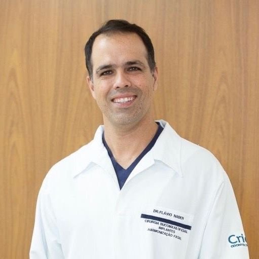 Dr. Flavio Nader Gross de Araujo