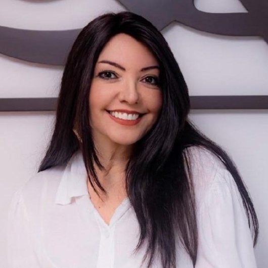 Ana Luisa Esteves