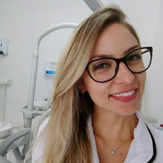 Dra. Sarah Soares Abicht