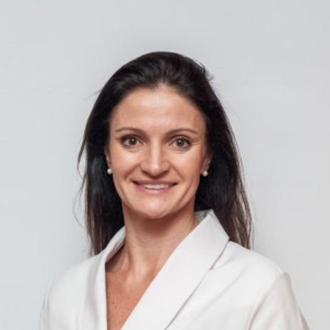 Dra. Fabiola Adelia Perin
