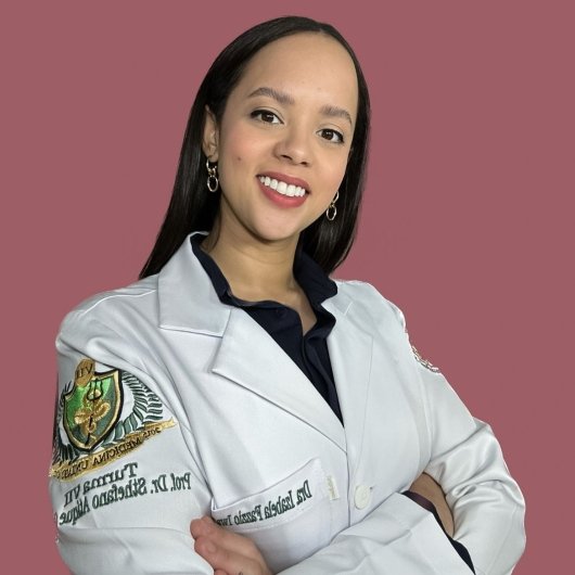 Dra. Izabela Fazzio Iwankiw