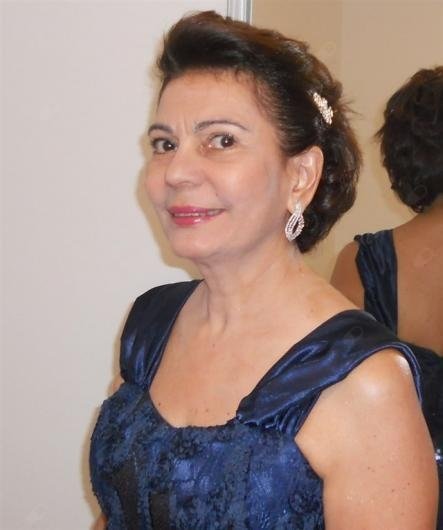Dra. Helena Gomes dos Santos