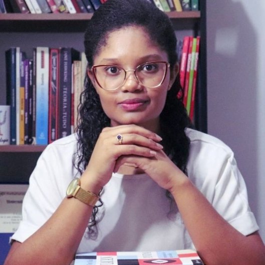 Kelly Oliveira Bento