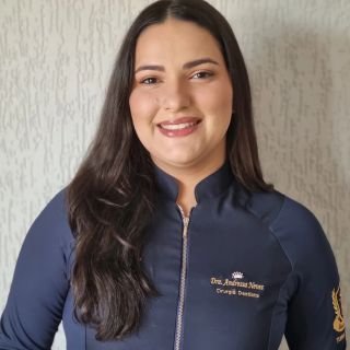 Dra. Andressa Neves de Oliveira