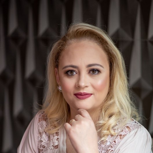Dra. Fernanda Georgino Silva Rodrigues