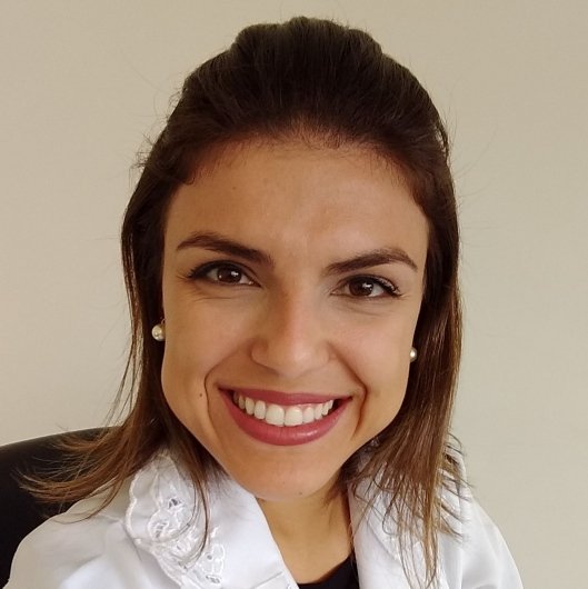 Dra. Mayra Cristine Emerick Nunes