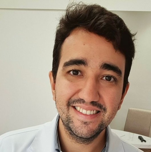 Dr. João Victor Loureiro de Oliveira