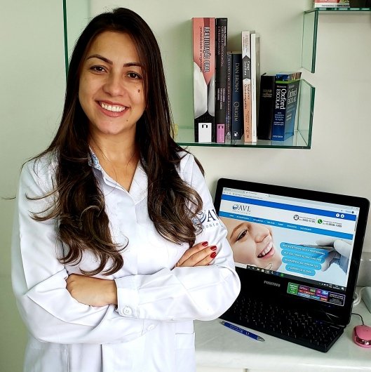 Dra. Aline Magalhães