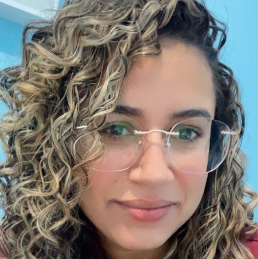 Dra. Ingryd Pereira de Oliveira