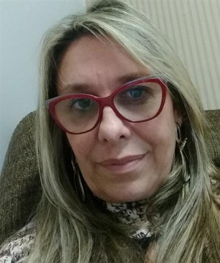 Dra. Andreia Saffer