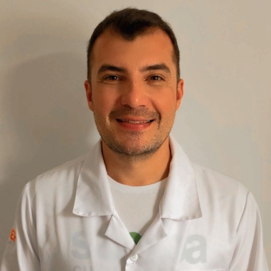 Dr. Vinicius Cestari