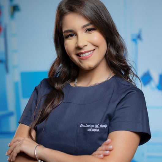 Dra. Larissa Araujo