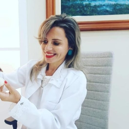 Dra. Angela Gomes