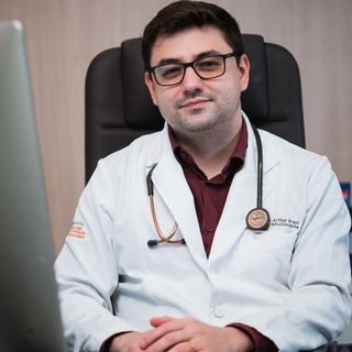 Dr. Luís Arthur Brasil Gadelha Farias