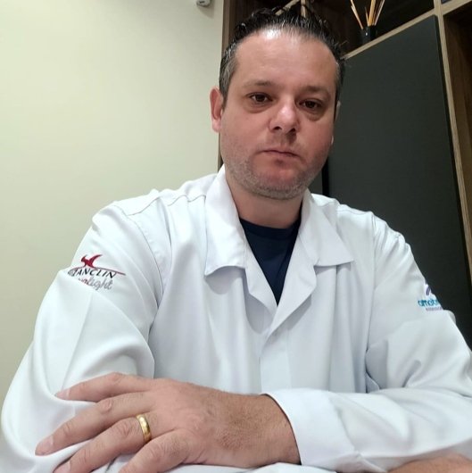 Dr. Rafael Loschi da Silva
