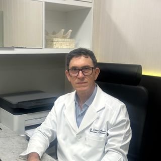 Dr. Divino Pereira de Miranda