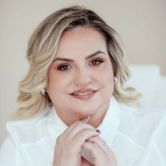 Dra. Daniele Oliveira