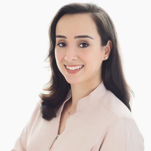 Dra. Carolina Junqueira