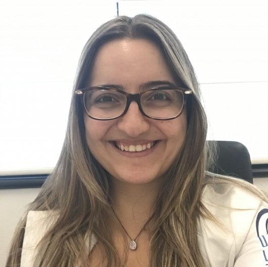 Dra. Mayara Laporta