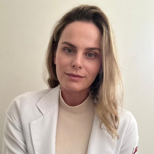 Dra. Marina Trino de Moraes Chequi