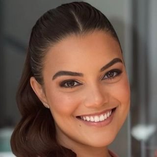 Dra. Natália Martins Almeida