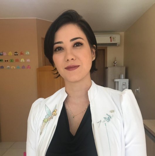 Dra. Dominique Bastos Sasaki