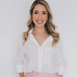 Dra. Amanda Satuti