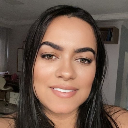 Dra. Mayara Paes