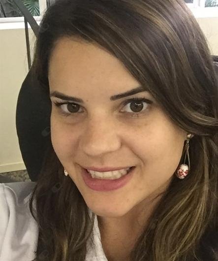 Dra. Camila Ahrens