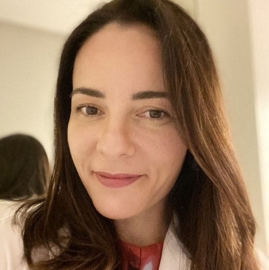 Dra. Renata Maria Brito Marcondes