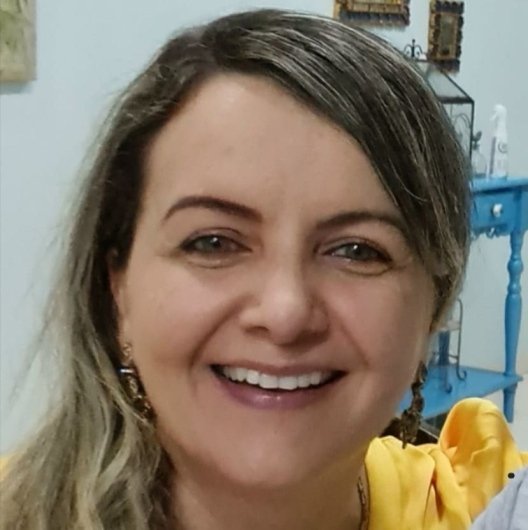 Dra. Ana Lígia Barros Marques