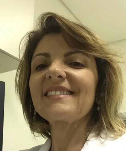 Dra. Dra Andréa Graça