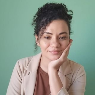 Dra. Rayelly Vieira