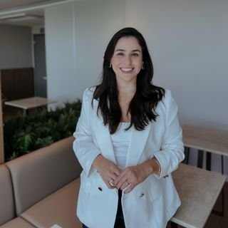Dra. Maria Eduarda Tenório de Siqueira