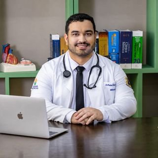 Dr. Vinicius Barbosa Parula Fernandes