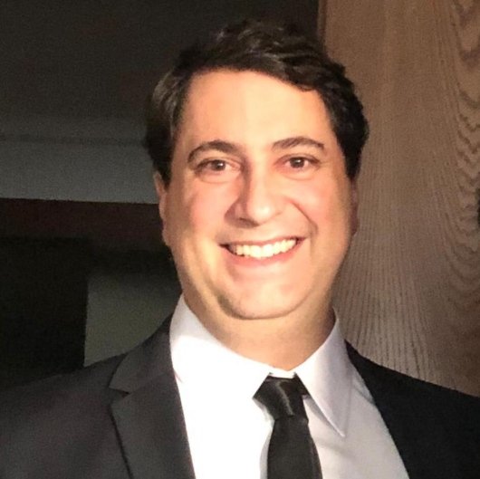 Dr. Gustavo Munayer Abras